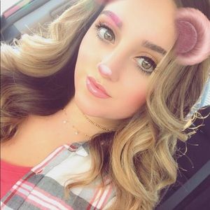 Meet your Posher, Kendra